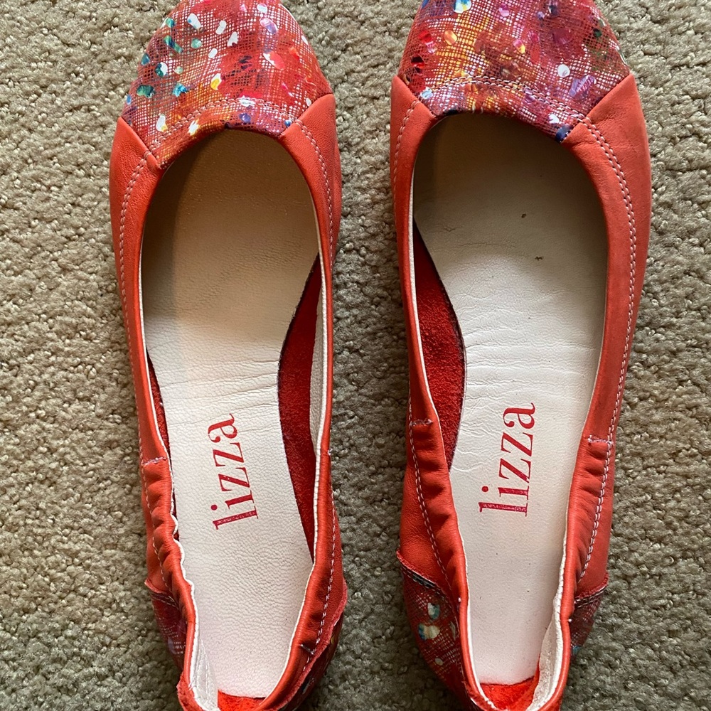 Orange and floral ballet slippers, cute and comfy, size 39. Fits 8.5